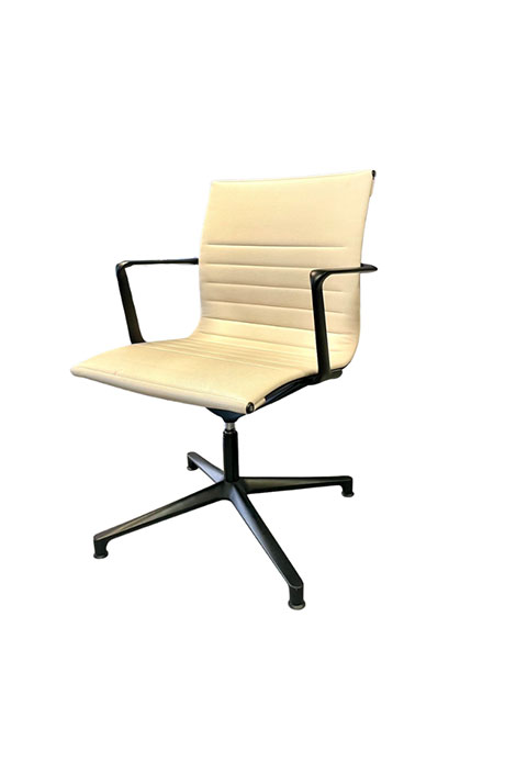 ICF Una Leather Chair