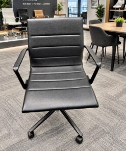 ICF Una Black Leather Chair